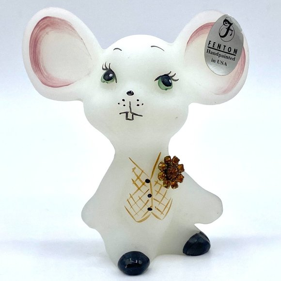 Fenton Satin glass Boutonniere Buddy Mouse with amber Gemstone Mouse 3